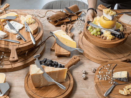 Cheese Knife Set Mini Monaco+ - Set of 4 – MoMA Design Store