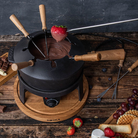 Red wine chocolate fondue (electric fondue set)