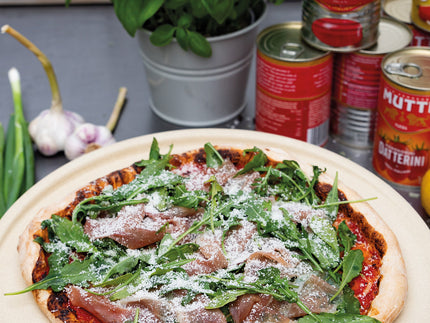 Pizza with Parma Ham and Arugula