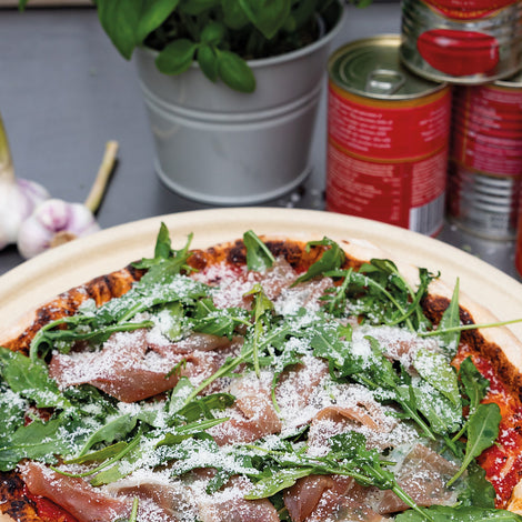 Pizza with Parma Ham and Arugula